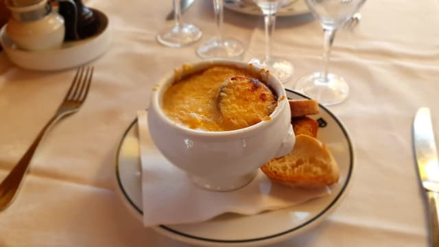 Gratinée à l’oignon  - Le Zeyer, Paris