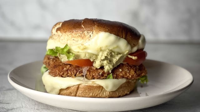 Chicken burger  - La Marchandise Café, Paris