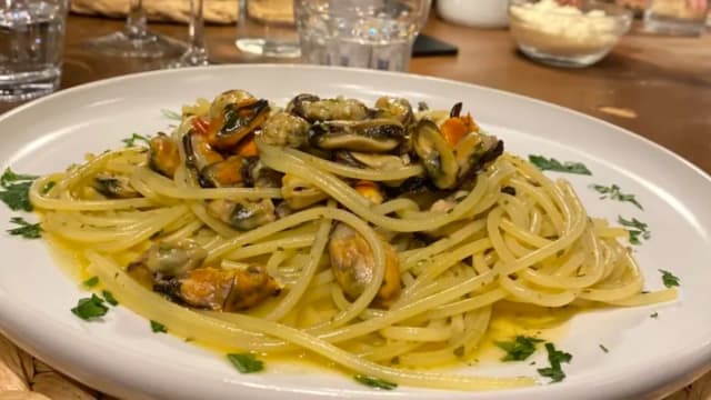 Spaghetti ai muscoli - Osteria Il Vignale, La Spezia