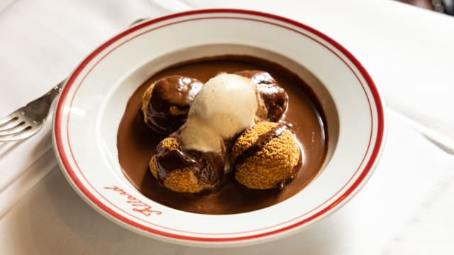 Chocolate profiteroles - Allard, Paris