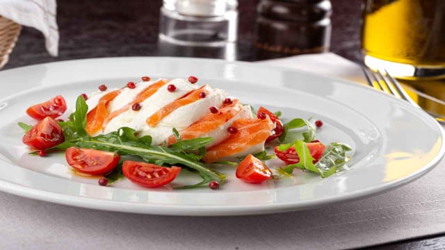 Carpaccio di salmone affumicato e bufala - IL PIZZICOTTO, Rome