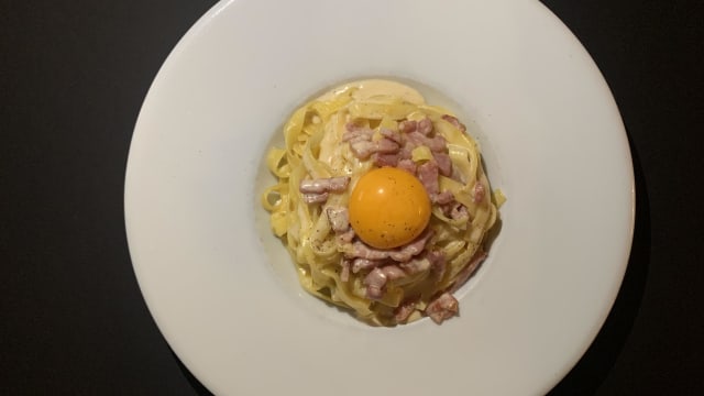 Tagliatelle carbonara - La Romanella, Paris