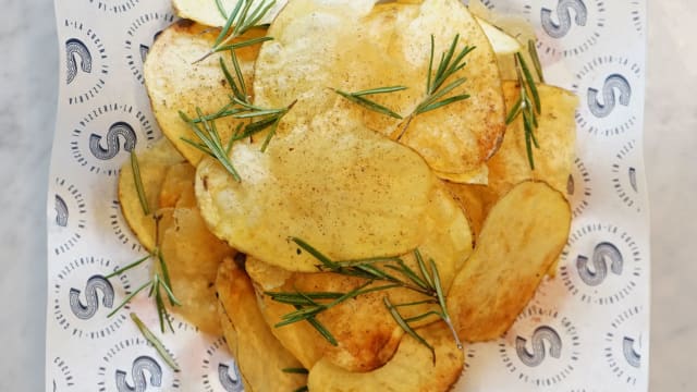 patate fresche chips - SCIUÉ Solari, Milan