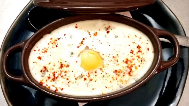 Oeuf cocotte au fromage - Le Mastroquet, Paris