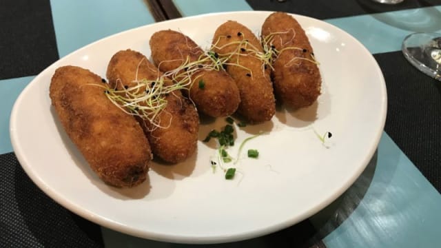 Croquetas caseras (6 unit) - Nou Transi 47