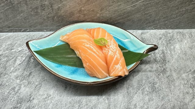 Nig. sake (salmone) - Kami Sushi Bar, Trieste