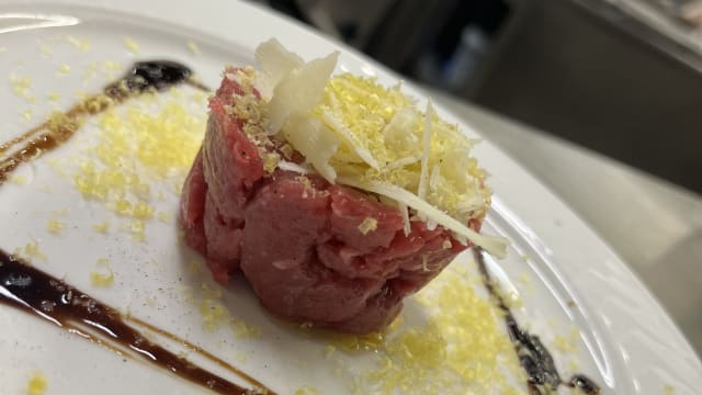 Battuta Di Fassona Piemontese  - Il Rubino, Borgaro Torinese