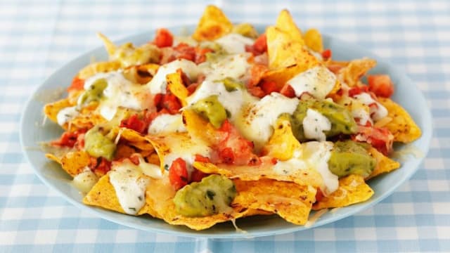 Cheesy Nachos Guacamole - Chausse-Coqs depuis 1950