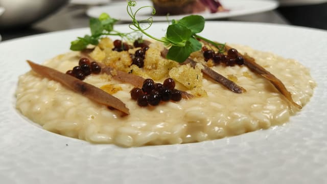 Risotto al burro di Normandia e alici del Mar Cantabrico - Ristorante Favilla Hotel, Rome