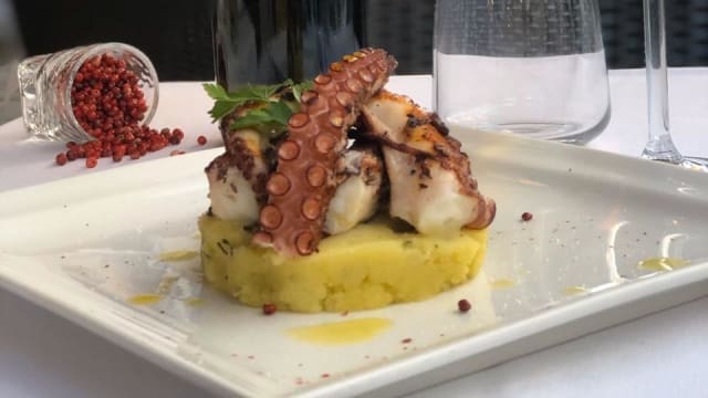 "Kraken" con polenta ripassato alla griglia - Alla Conchiglia, Venice