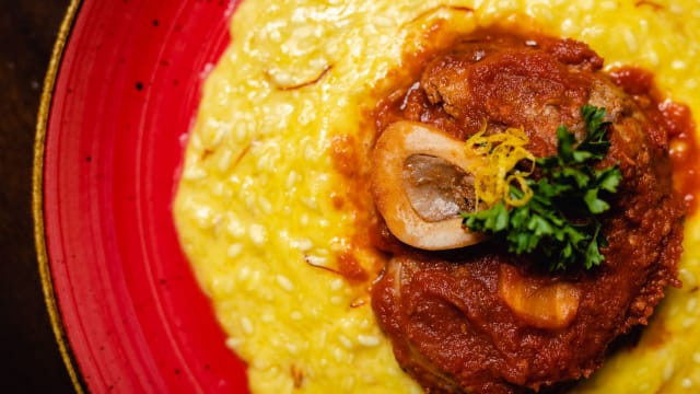 RISOTTO ALLA MILANESE CON OSSOBUCO	 - Ristorante La Cantina