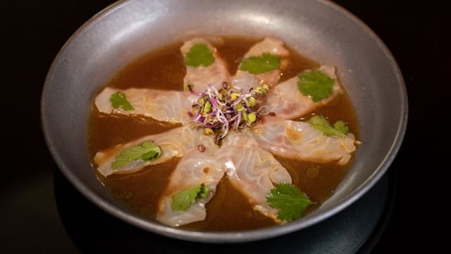 Tiradito de lubina - MACAO