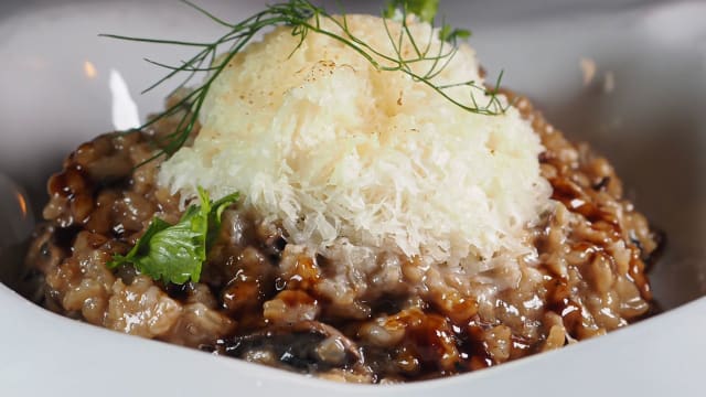 Arroz "carnaroli" cremoso con setas de temporada y foie - Viana, Barcelona