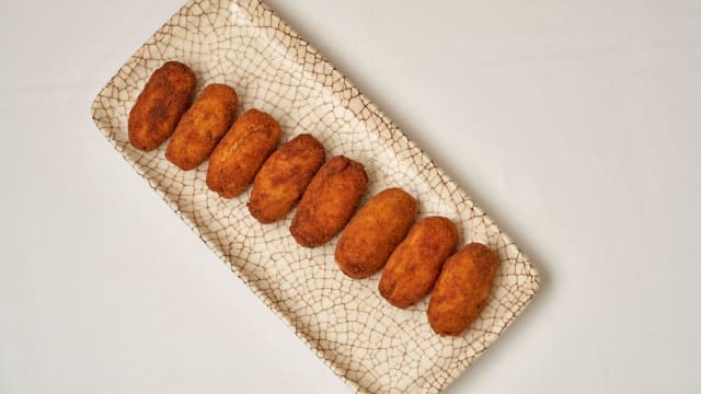 Croquetas de jamón (8 unids) - Parisien Restaurante, Madrid