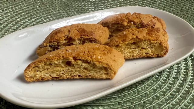 Cantuccini con vino cotto di campagna - Chiaraluce Country House