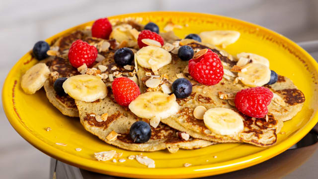 Pancakes aux fruits & sirop d’érable - Sweet & salty, Paris