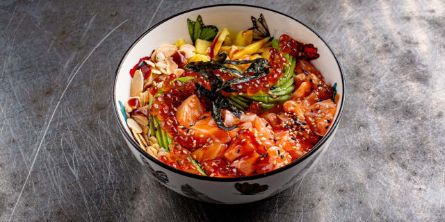 Salmon Poke Bowl - Hagakure - Fusion e Sushi, Monopoli