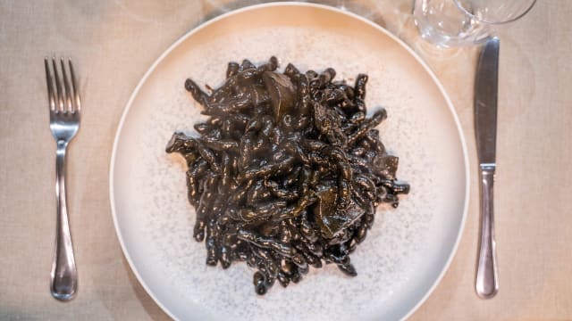 Pasta al nero di seppia - Da Pippo Lupo di Mare, Giardini Naxos