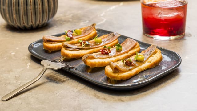 Anchoas de l'escala - Reversible - Hotel Índigo, Barcelona