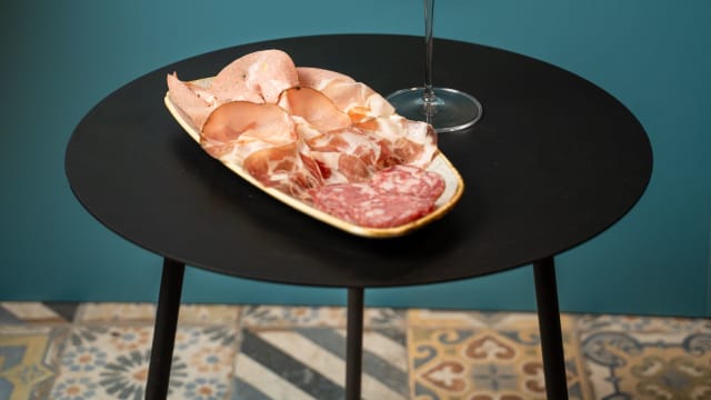 Selezione di 4 tipologie di salumi  - Sensi Di Vino