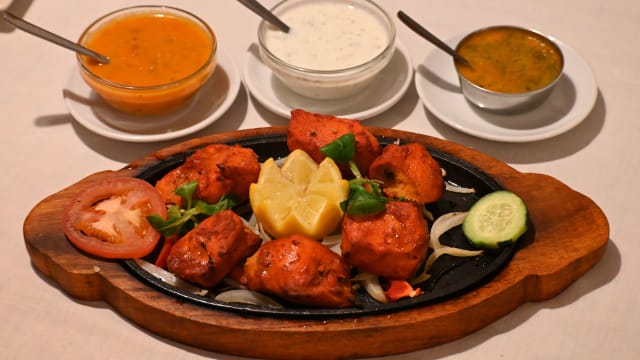 Chicken Tikka - Hola Nepal, Barcelona