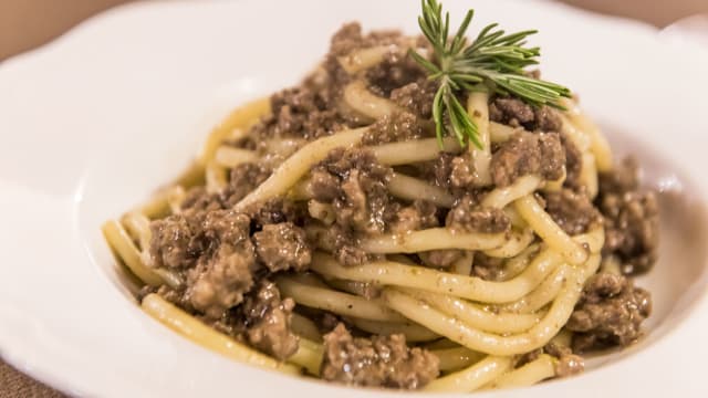 Pici o Tagliatelle al Ragù Rosso o Bianco - La Torre Del Gusto