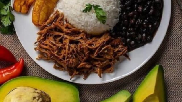 Pabellòn criollo - Canaima cucina Venezuelana