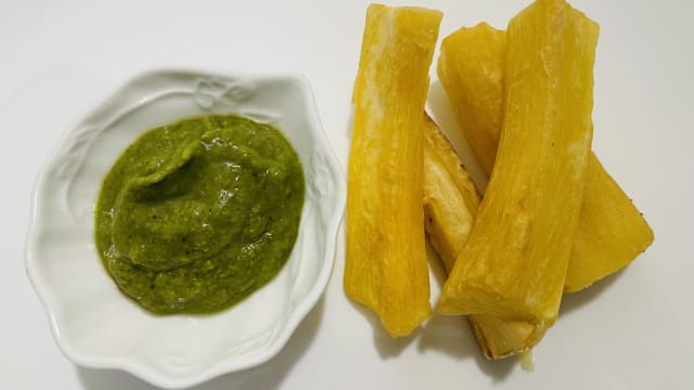 Yuca con salsa vegan - Canaima cucina Venezuelana