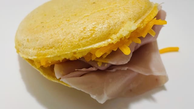 Arepa di maìs - Canaima cucina Venezuelana