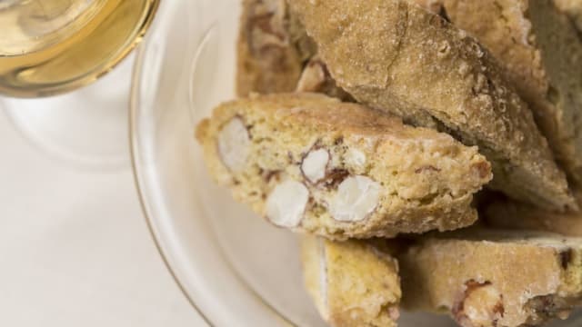 Cantuccini con Vin Santo - Boccanegra, Florence