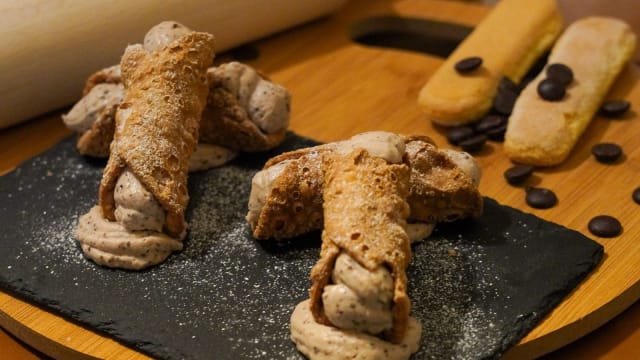 Cannolini ricotta et chocolat - Da Mammà, Ixelles