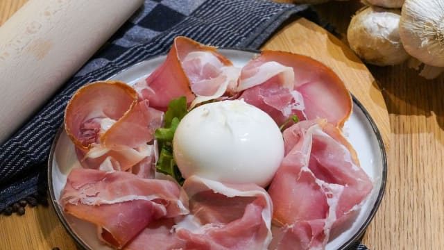 BURRATA IGP E PROSCIUTTO DI PARMA - Da Mammà, Ixelles