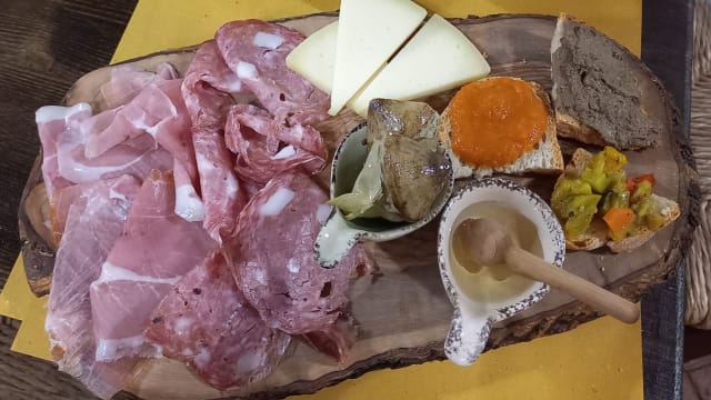 Antipasto toscano - La Vinsantaia di Villa Pillo