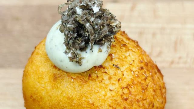 Polpette di caciocavallo e tartufo nero (3 pz) - Agriturismo Il Rivolo