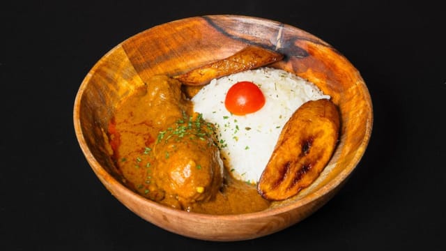 Poulet moambe - Afrikana restaurant, Brussels