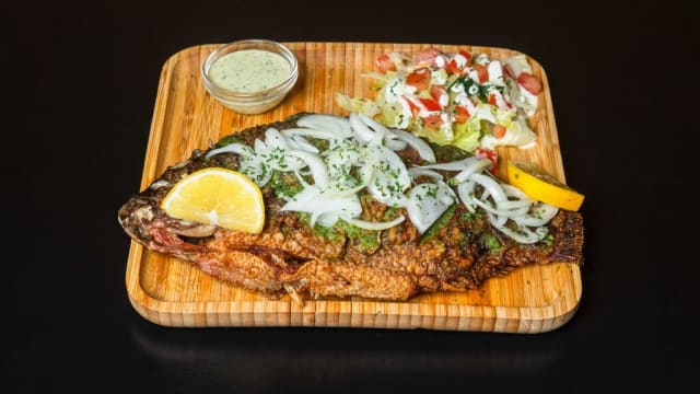 Tilapia grillé ( poisson ) - Afrikana restaurant