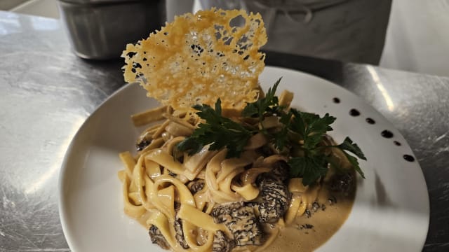 Tagliatelles aux morilles - L'Auberge de la Couronne