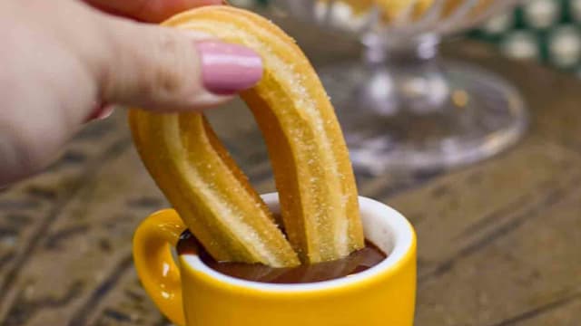 Churros - Le Chien Andalou, Paris