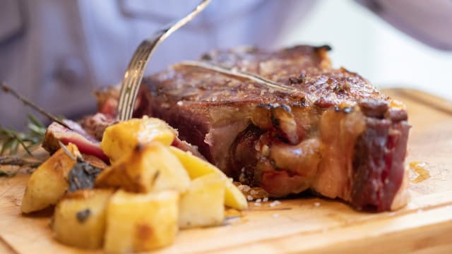 Bistecca alla Fiorentina con filetto - Osteria del Fiore, Florence