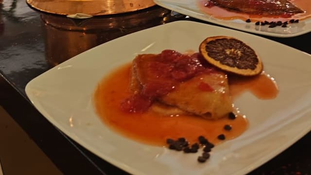 Crepe suzette classica con confetture fatte in casa - Smeat Flambé