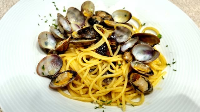 Spagheti alle Vongole con Bottarga - Ocean Restaurant, Milan