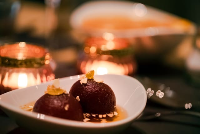 Rabdi Gulab Jamun - Indicious