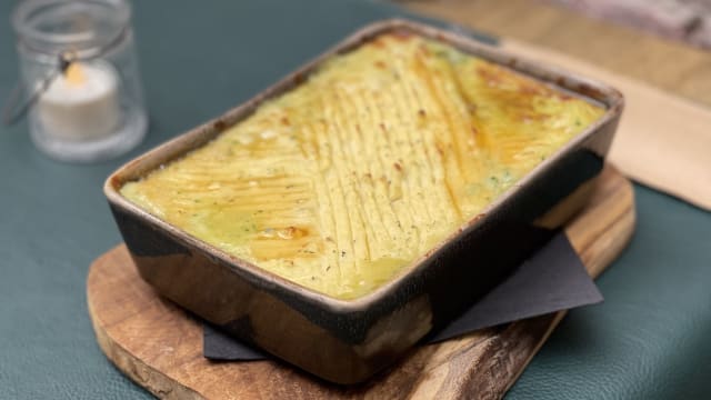 Fishy salmon - Monsieur Casserole, Bruges