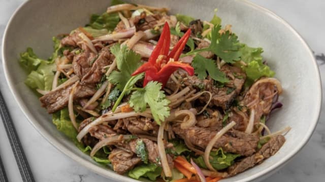 Yam nua - Kim thai, Clichy