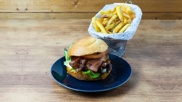 Burger bacon - Les Matins Blancs, Paris