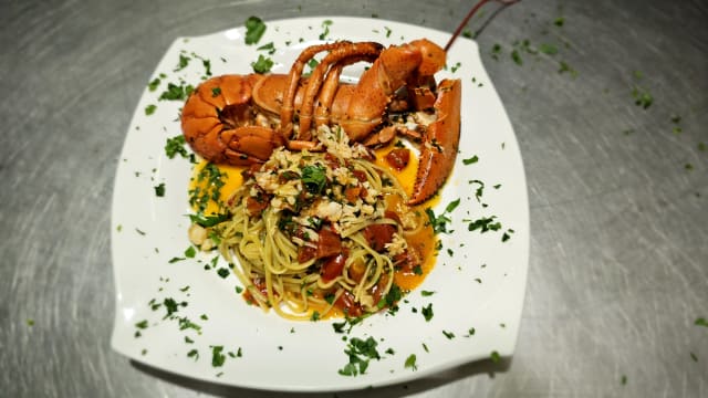 Linguine all'astice - Marotta Fish & Oyster bar, Giardini Naxos