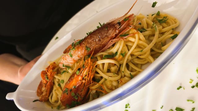 Linguine setaro ai “gamberi rossi di mazzara del vallo” - Napul'e', Rome