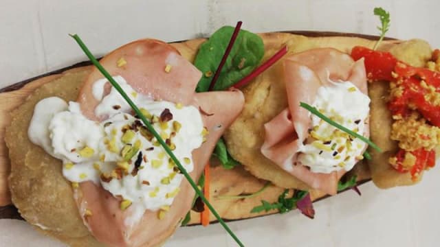 Tris di montanarine con mortadella ricotta e pistacchio - Osteria Battibecco al Parco, Montesilvano