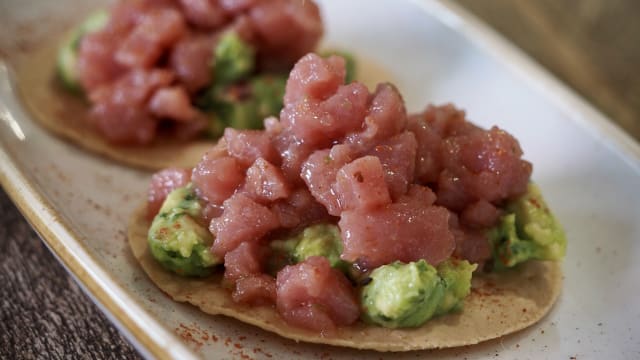 Tostada de Atun - Bivio - Steak House