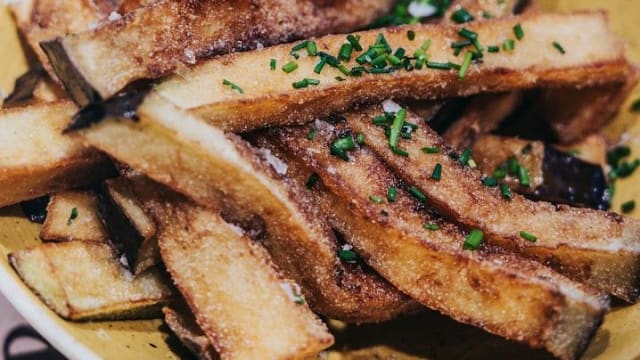 AUBERGINE TO ANDALUSIAN - Cervesa Sant Jordi - Tabarlot, Barcelona